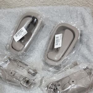A.P.C. Beige Car Door Handle Toyota Corola 2002